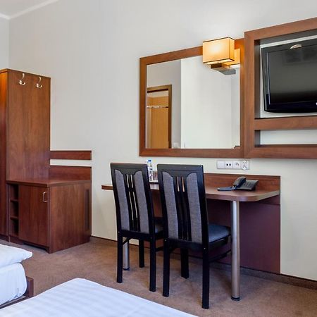 Hotel Mikulski グリヴィツェ エクステリア 写真