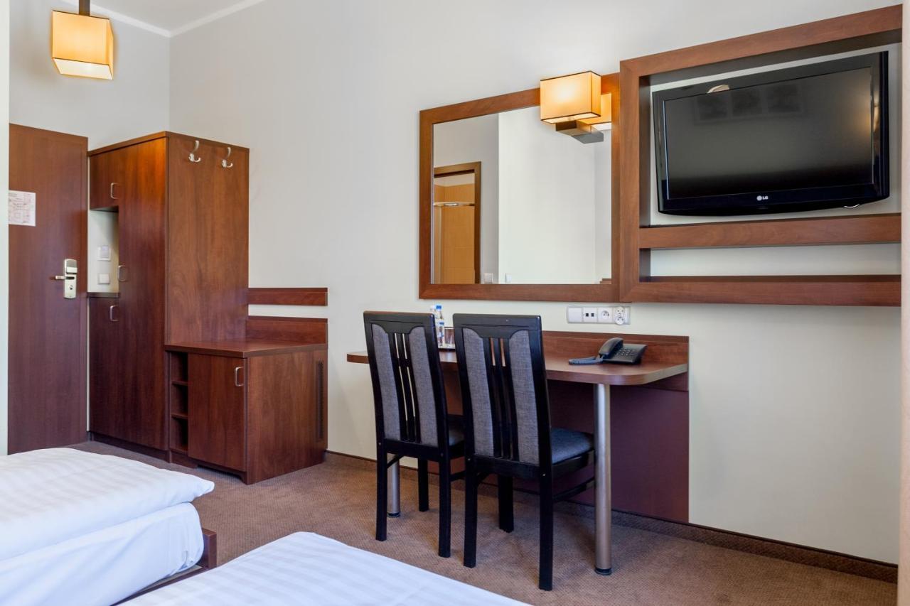 Hotel Mikulski グリヴィツェ エクステリア 写真