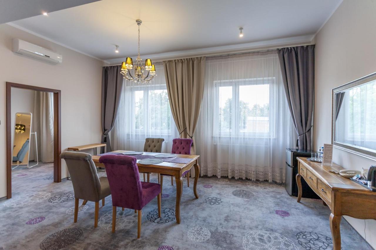 Hotel Mikulski グリヴィツェ エクステリア 写真