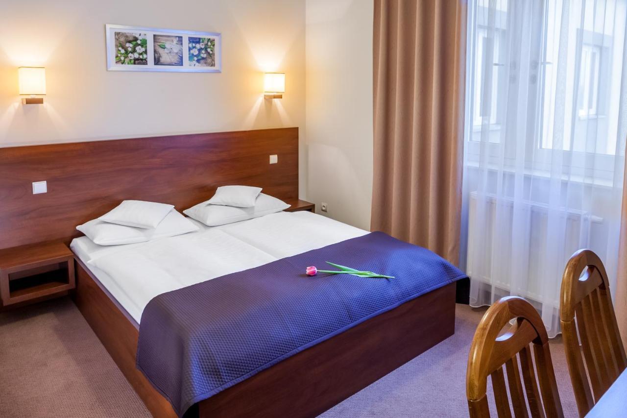 Hotel Mikulski グリヴィツェ エクステリア 写真