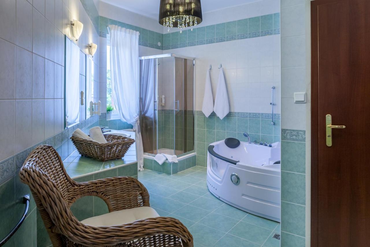 Hotel Mikulski グリヴィツェ エクステリア 写真